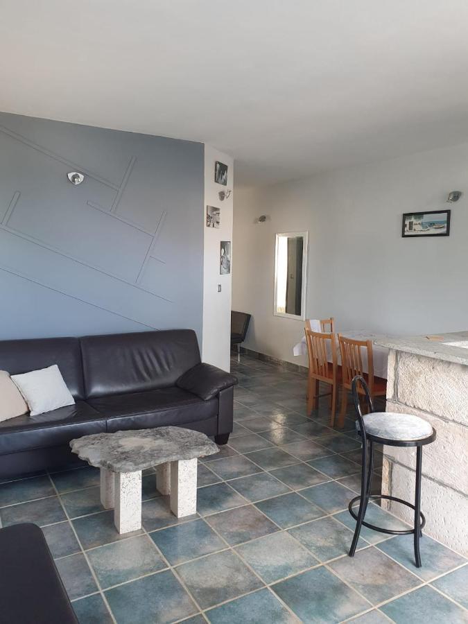 Apartmani Huljic Stari Grad  Ngoại thất bức ảnh